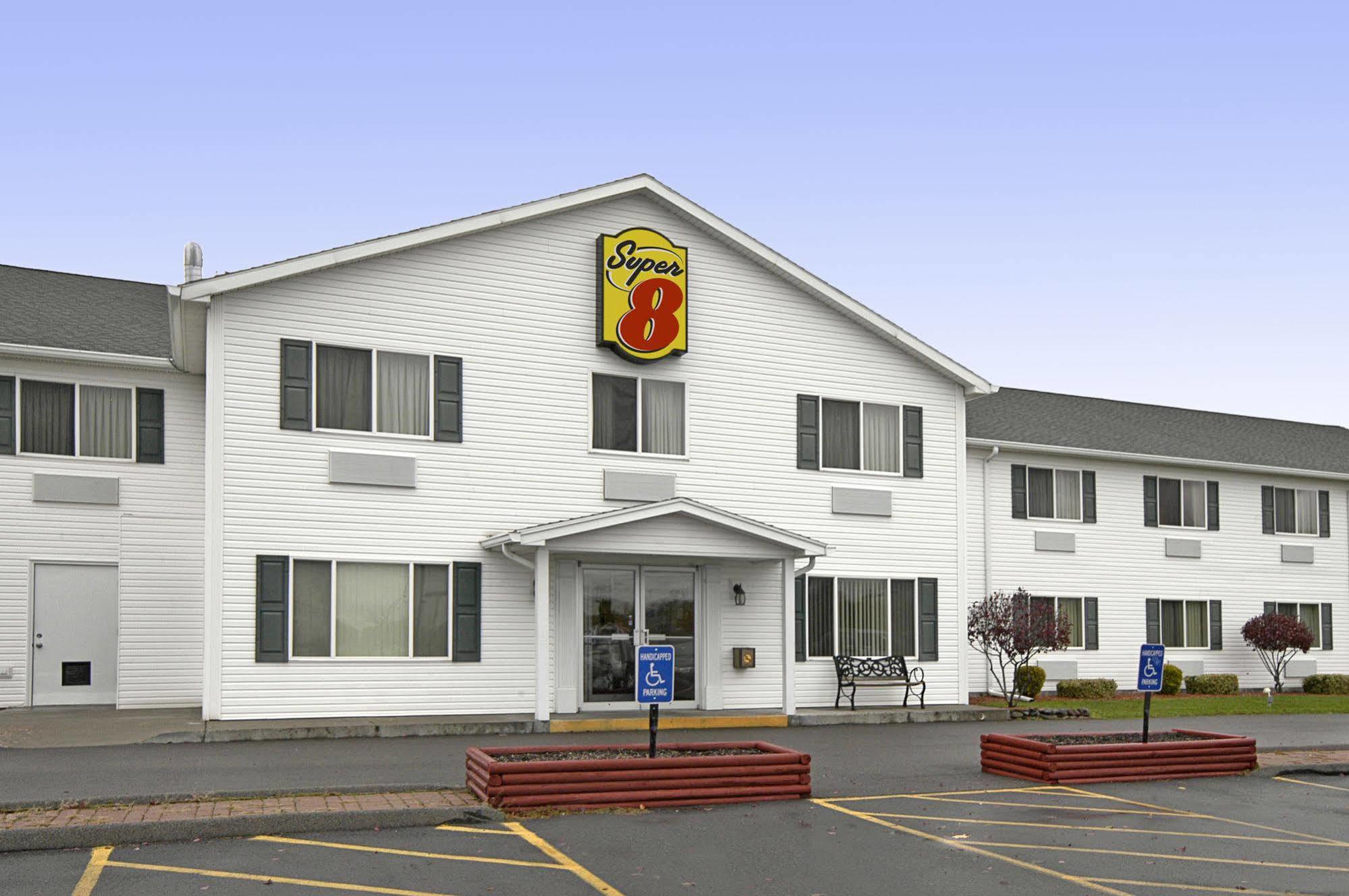 Super 8 By Wyndham Canandaigua Kültér fotó